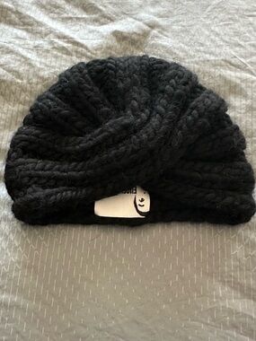 Eugenia Kim Women Cozy Black Wool Turban Beanie
